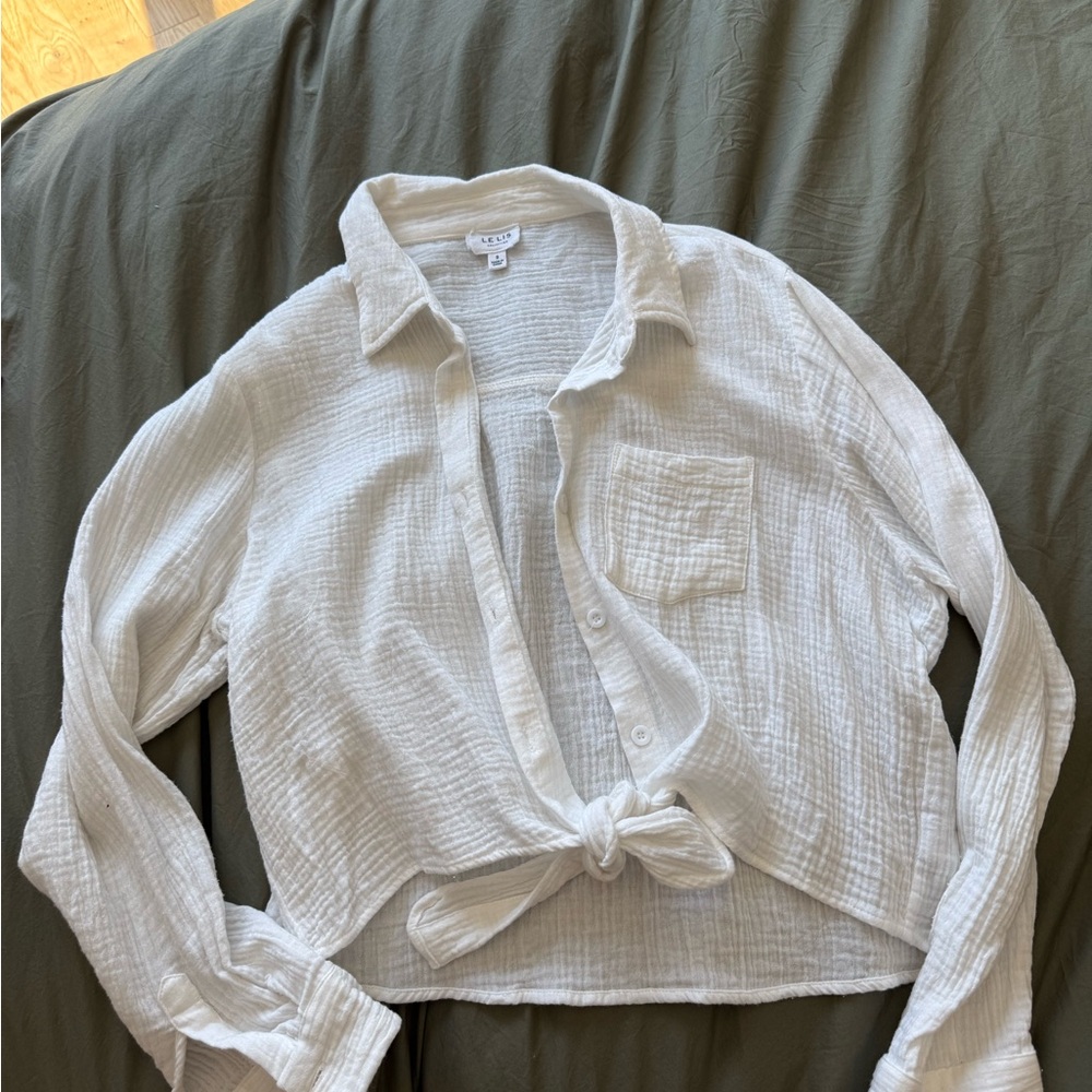 Le Lis White Long Sleeve Crop Tie Front Shirt